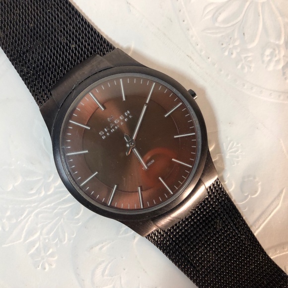 Men’s Brown Skagen 694xltmd titanium mesh  watch needs battery and band - Picture 1 of 16